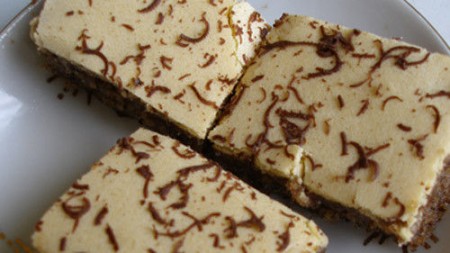 Žĺtkovo-orechové rezy